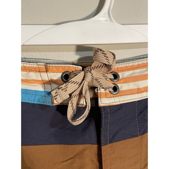PATAGONIA Men's Size 36 Board Swim Shorts Striped Drawstring Pockets - Picture 5 of 11